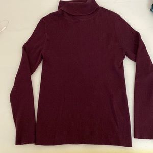 Vince Camuto ribbed Turtle Neck size L
